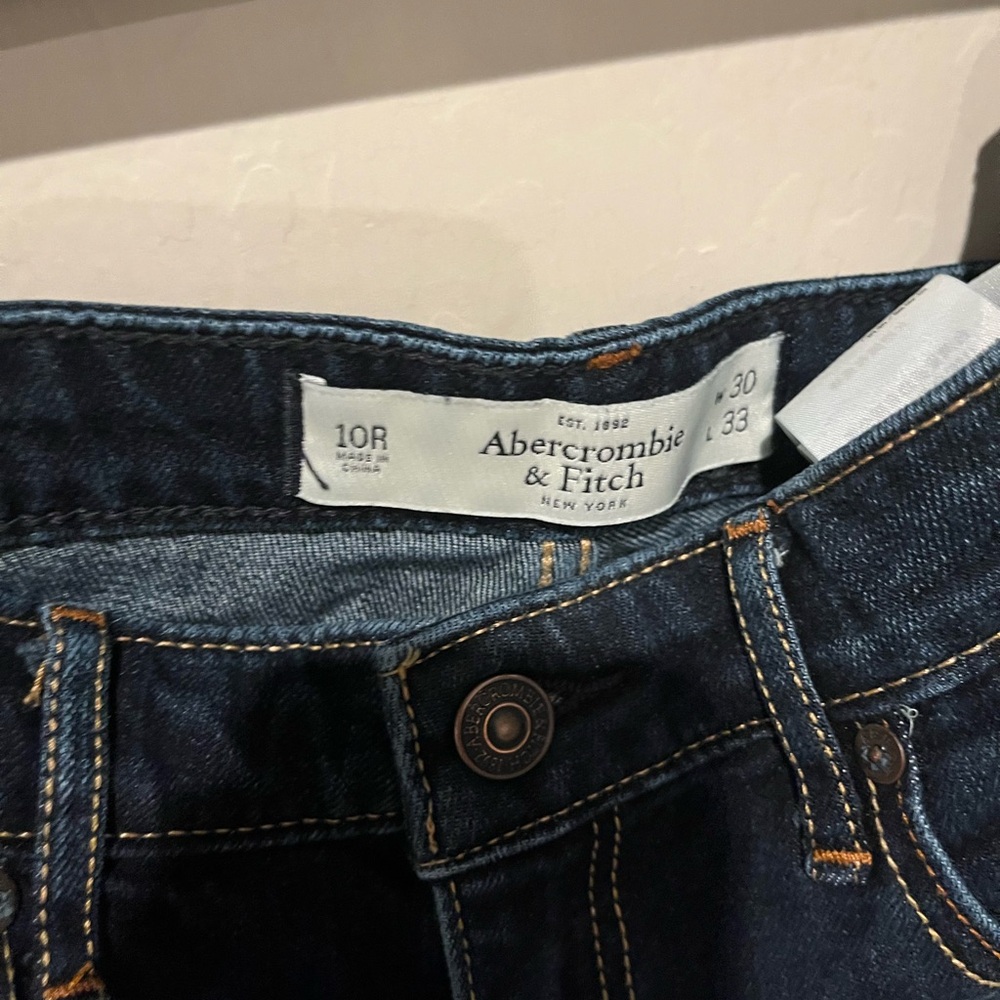 Abercrombie & Fitch Women’s Dark Wash Mid Rise Skinny Bootcut Jeans Size 10R - Picture 4 of 5